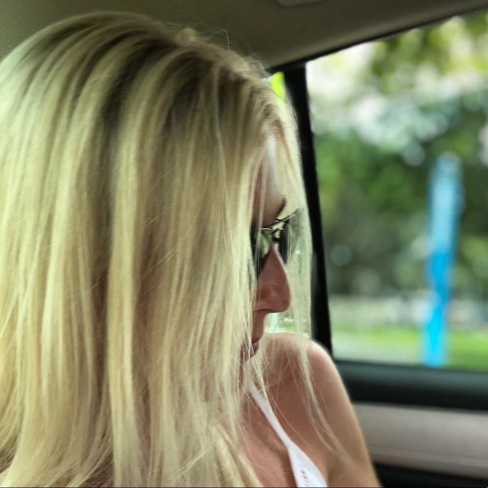 Meet your Posher, Lauren